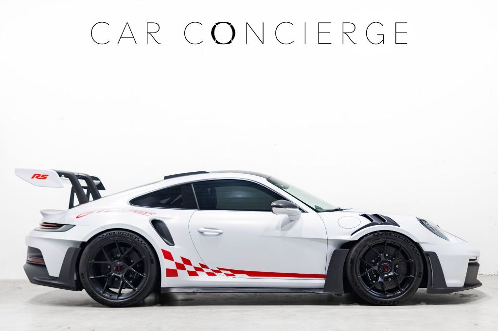 2024 Porsche 911 - $459,990