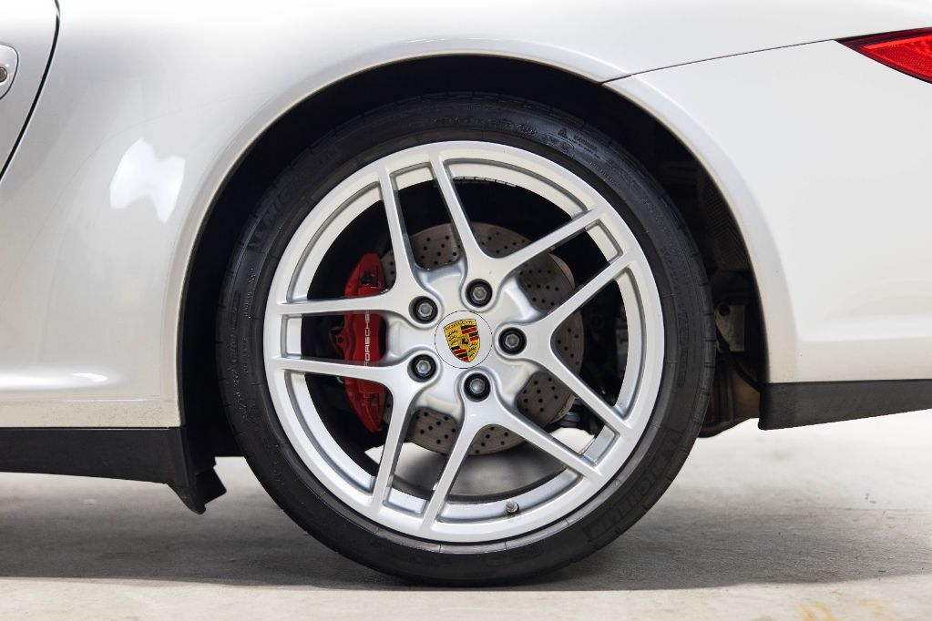 2009 Porsche 911 - $87,990