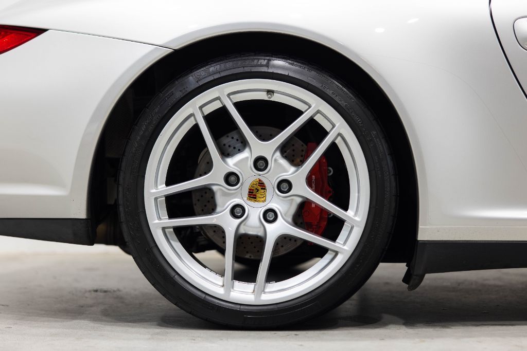 2009 Porsche 911 - $87,990