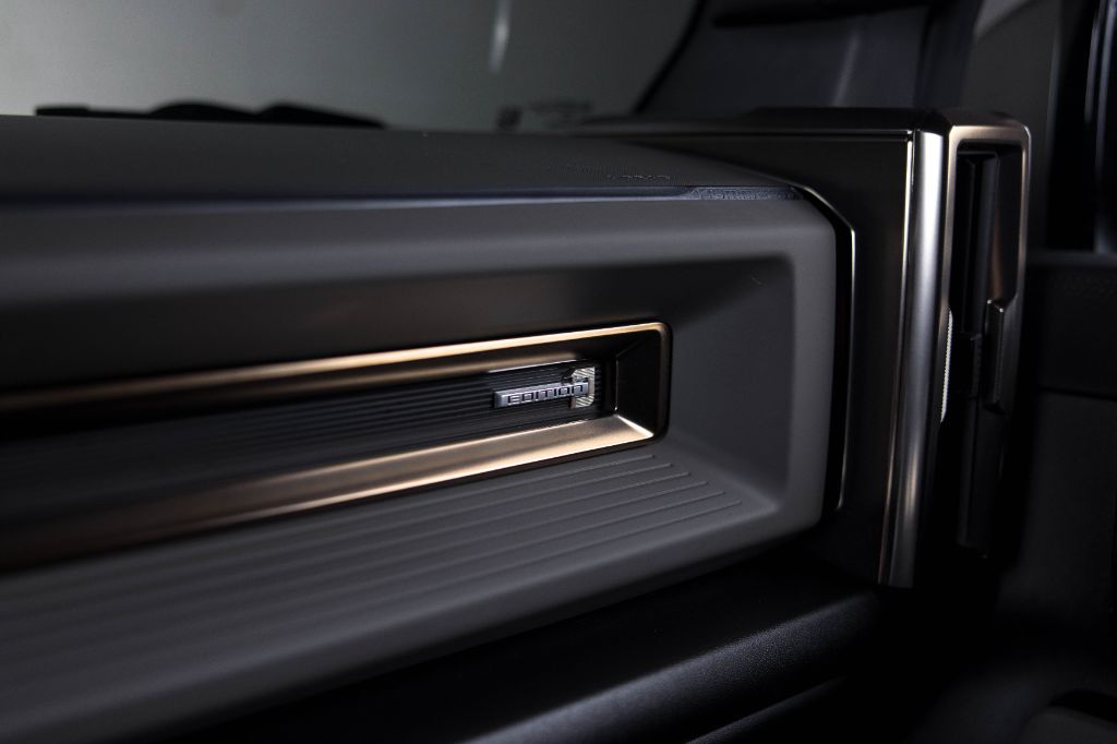 2024 GMC Hummer Ev Suv - $61,990