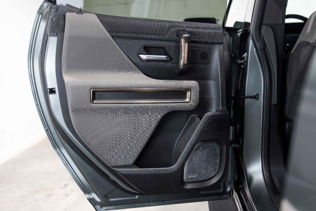 2024 GMC Hummer Ev Suv - $61,990