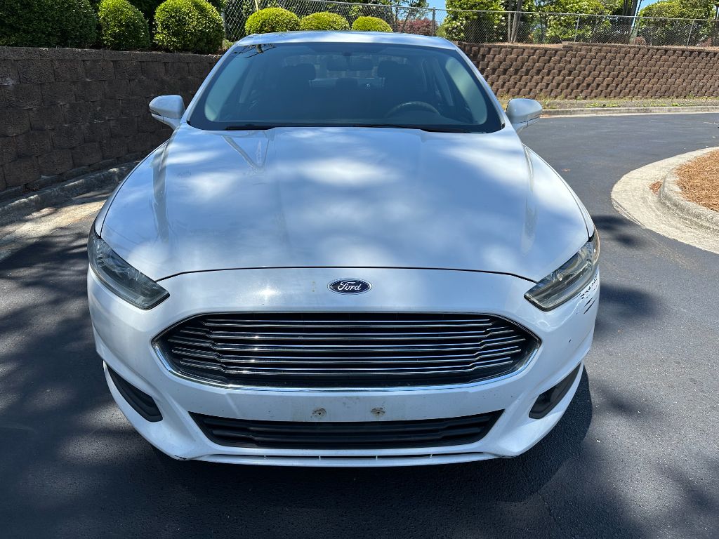 2016 Ford Fusion SE photo