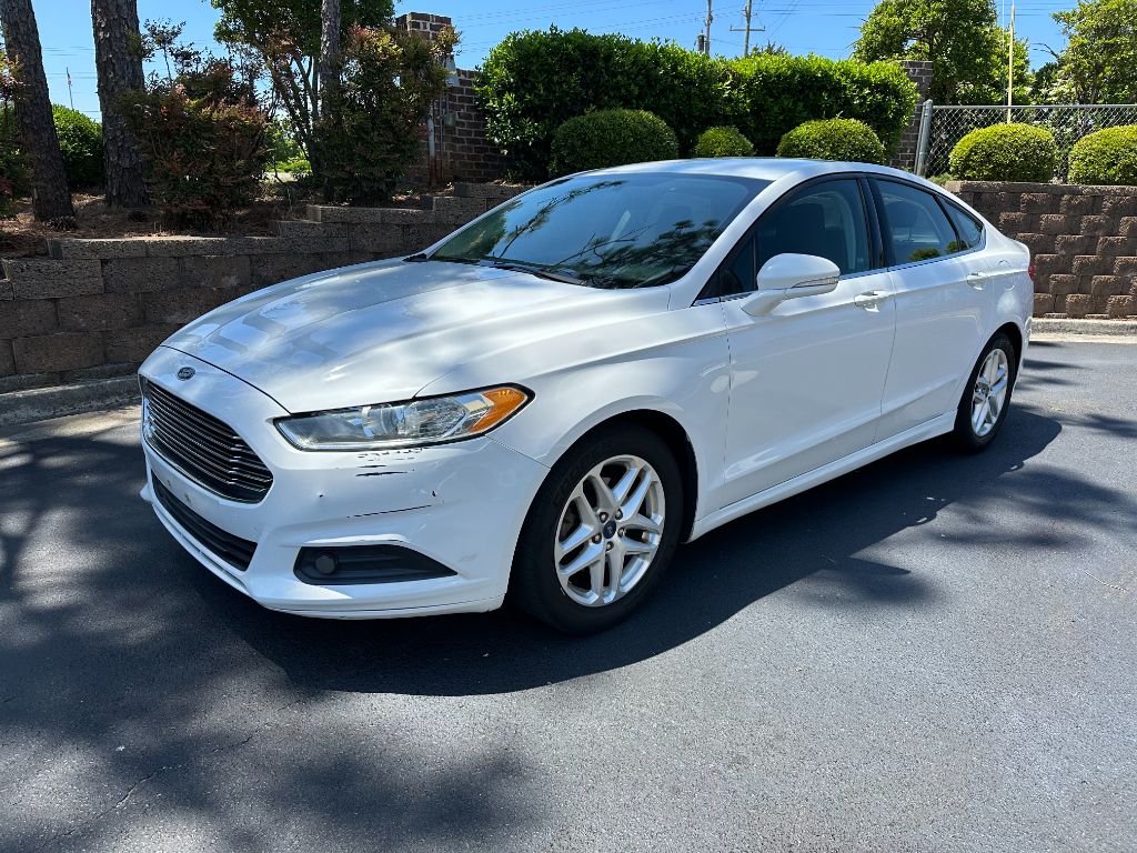 2016 Ford Fusion SE photo