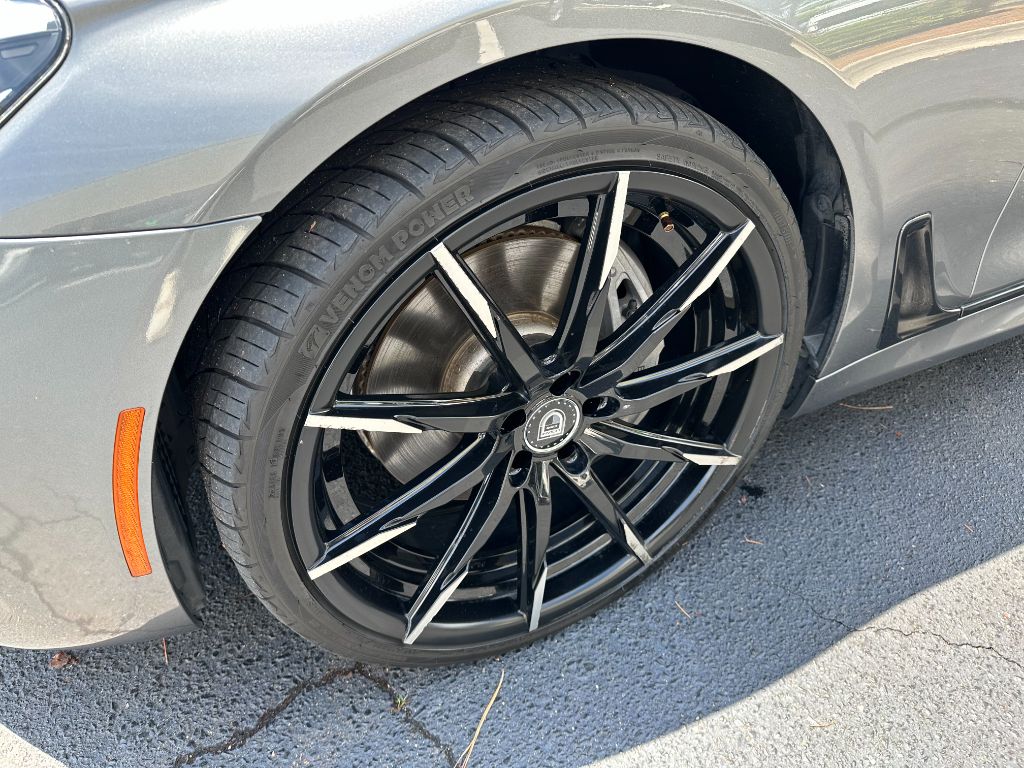 2018 BMW 7-Series 750i photo
