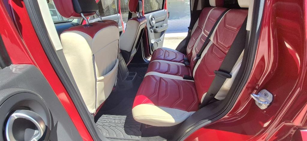 2011 Dodge Nitro Heat photo