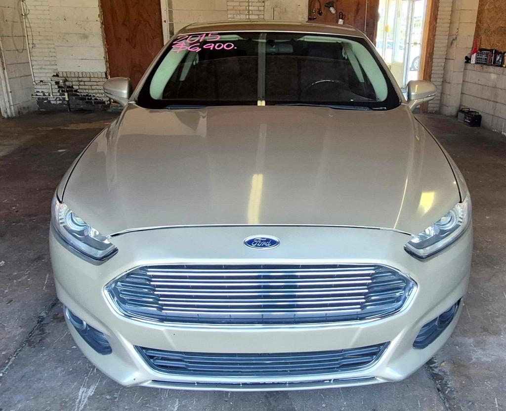 2015 Ford Fusion SE photo