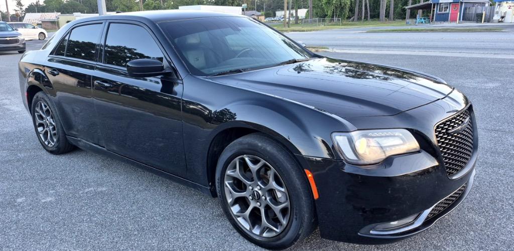 2015 Chrysler 300 S photo