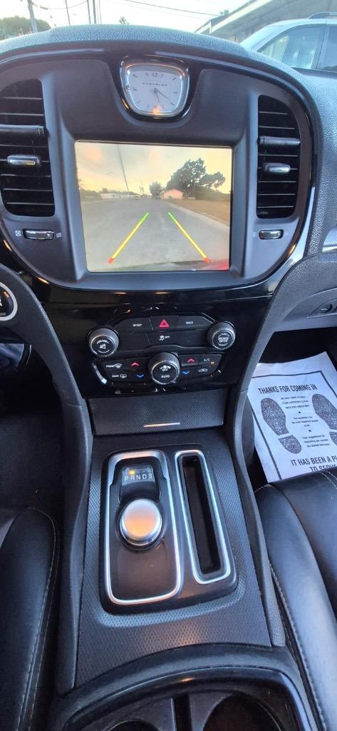 2015 Chrysler 300 S photo