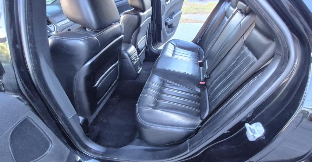 2015 Chrysler 300 S photo