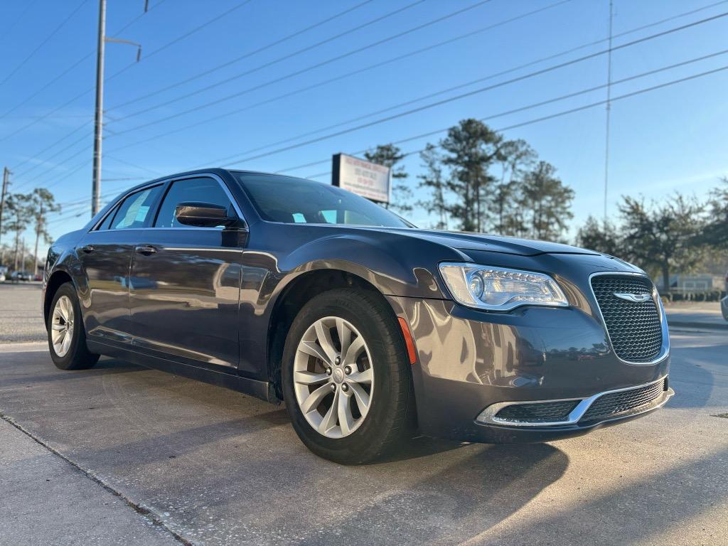 2015 Chrysler 300 Limited photo