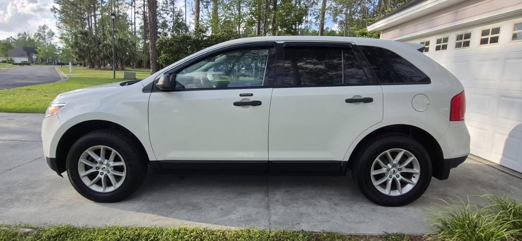 2013 Ford Edge SE photo