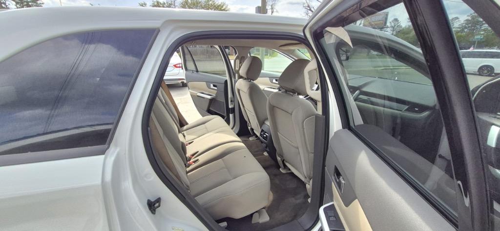 2013 Ford Edge SE photo