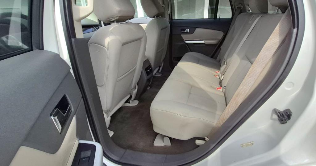 2013 Ford Edge SE photo