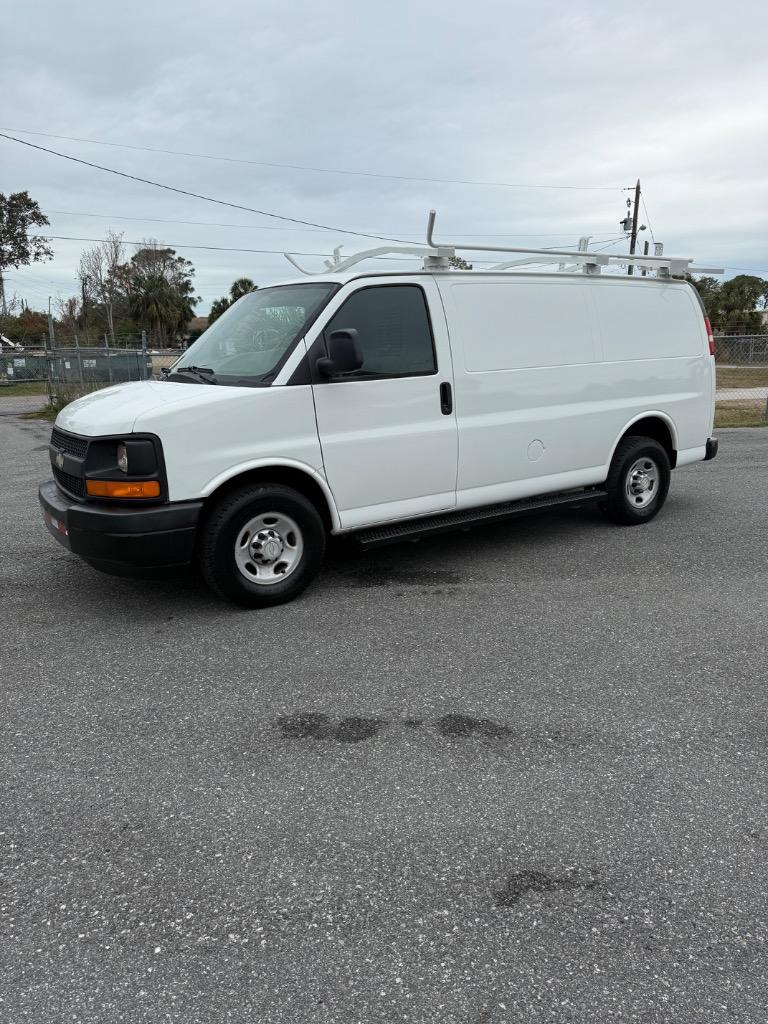 2011 Chevrolet Express 3500 3500 photo