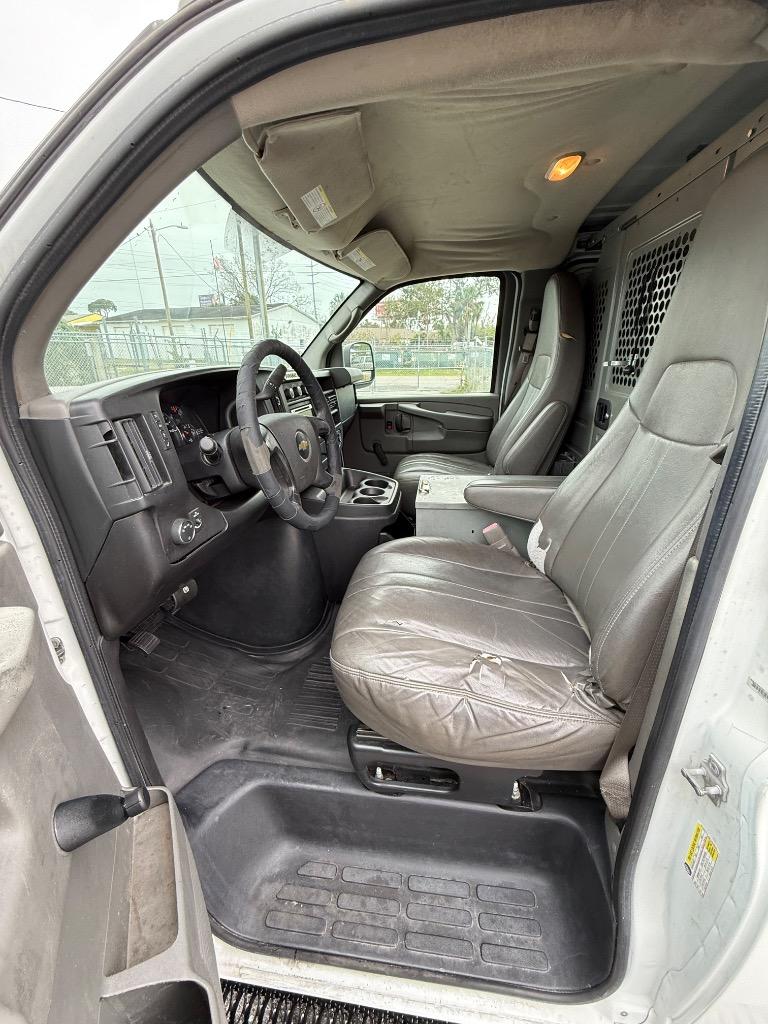 2011 Chevrolet Express 3500 3500 photo
