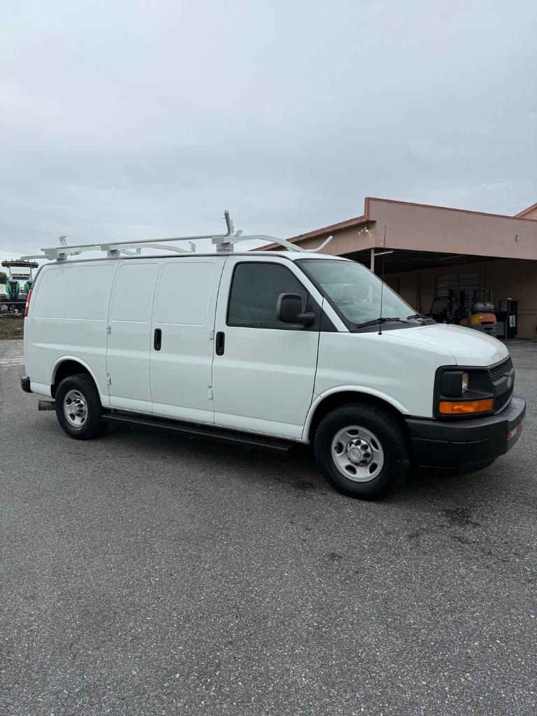 2011 Chevrolet Express 3500 3500 photo