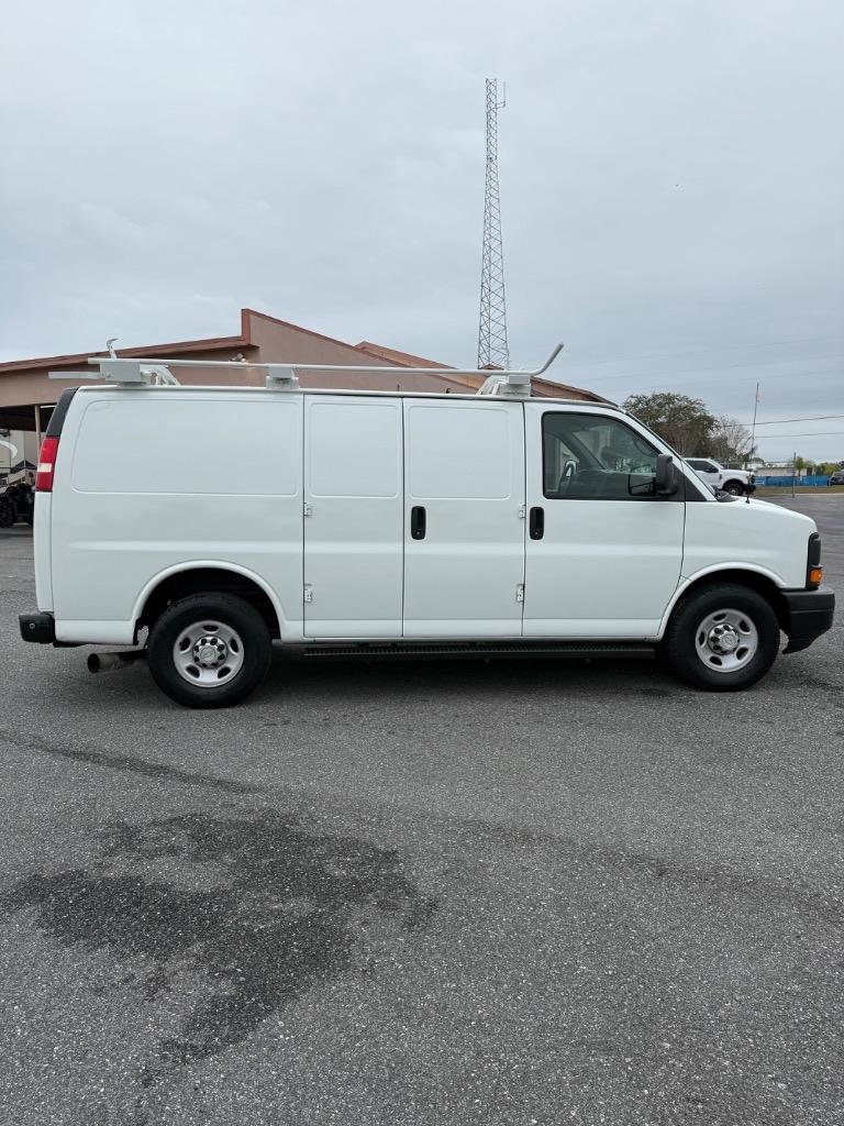 2011 Chevrolet Express 3500 3500 photo