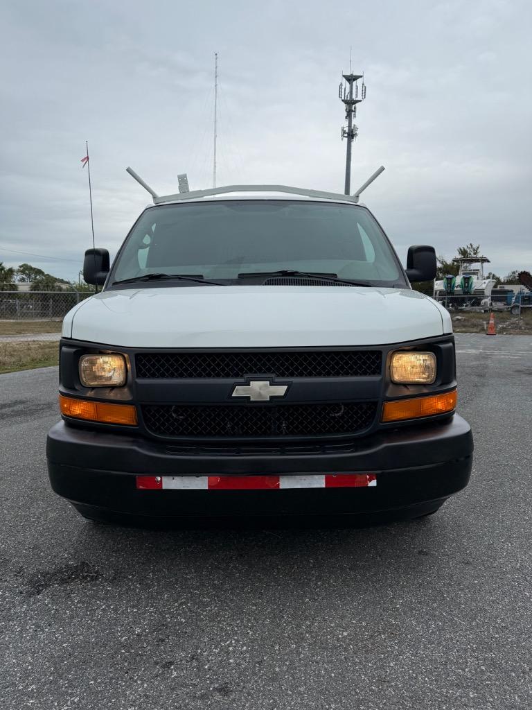 2011 Chevrolet Express 3500 3500 photo