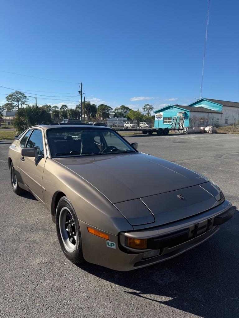 1983 Porsche 944 - $15,000