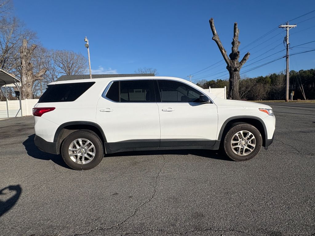 2020 Chevrolet Traverse LS photo