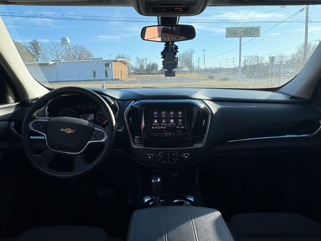 2020 Chevrolet Traverse LS photo