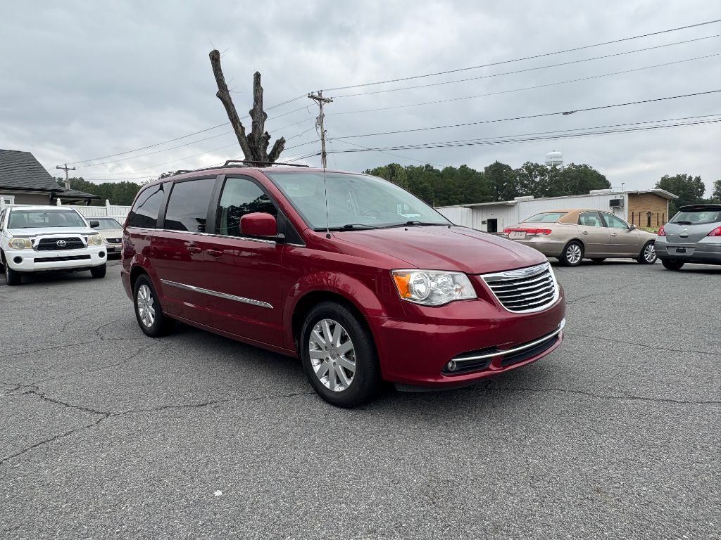 2016 Chrysler Town and Country Touring