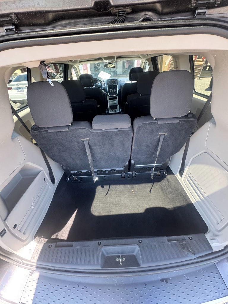 2020 Dodge Grand Caravan - $15,545