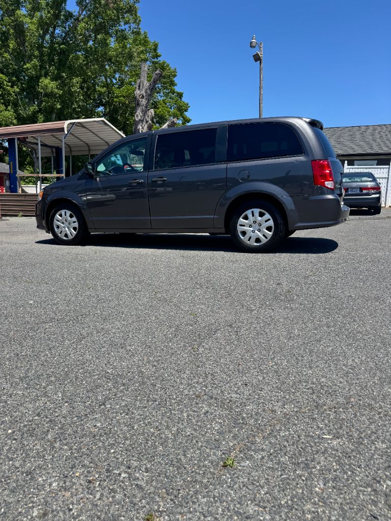 2020 Dodge Grand Caravan - $15,545