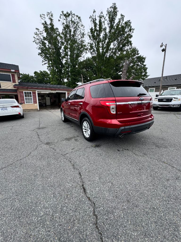 2014 Ford Explorer - $11,900