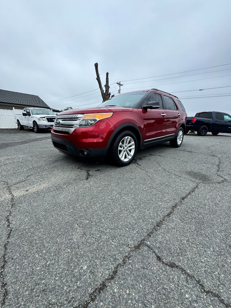 2014 Ford Explorer - $11,900