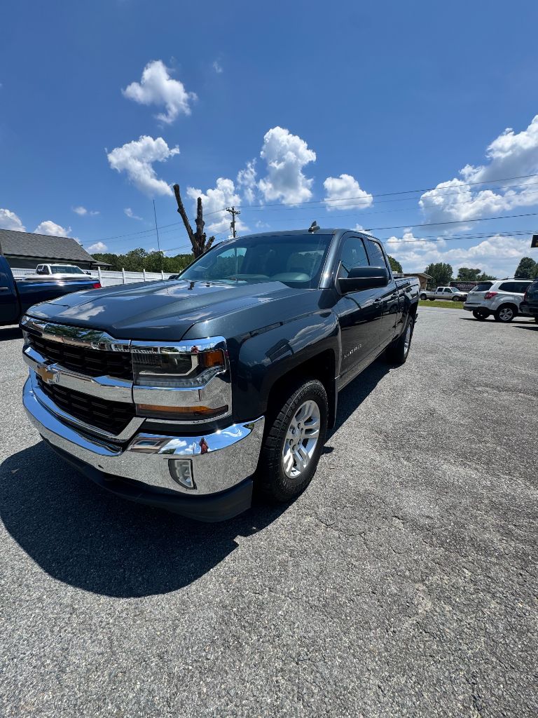 2017 Chevrolet Silverado - $16,995