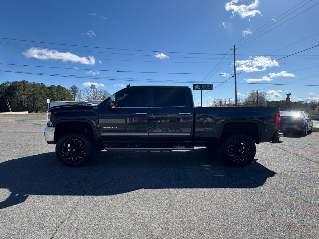 2018 GMC Sierra 2500 - $28,000