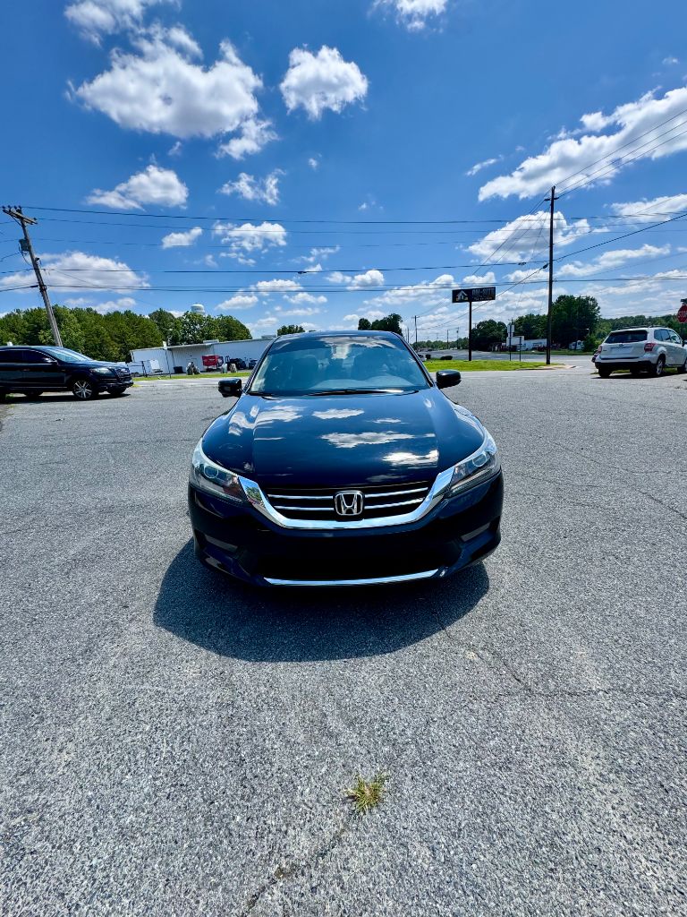 2015 Honda Accord - $9,999