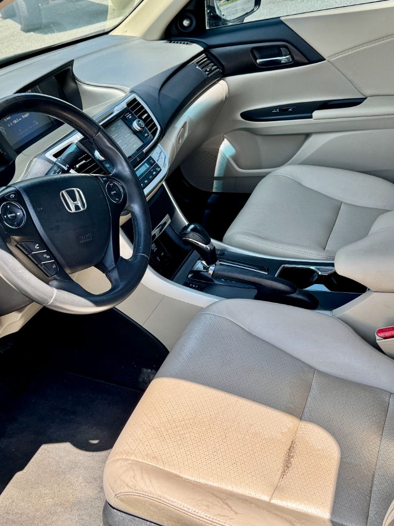 2015 Honda Accord - $9,999