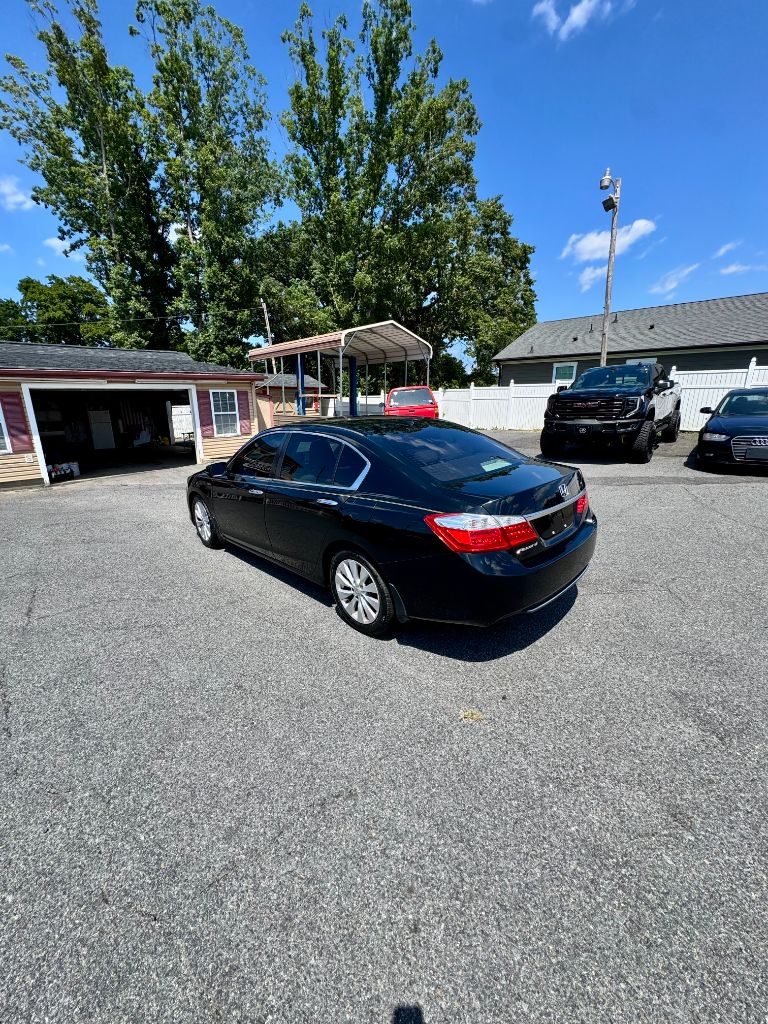 2015 Honda Accord - $9,999