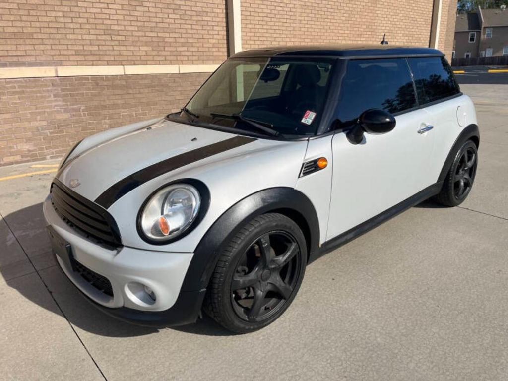 2012 MINI Hardtop - $4,800