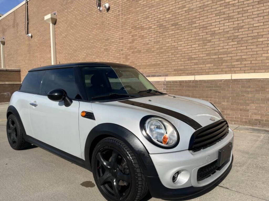 2012 MINI Hardtop - $4,800