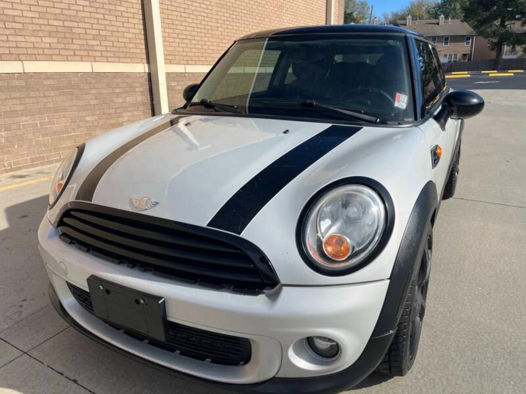 2012 MINI Hardtop - $4,800