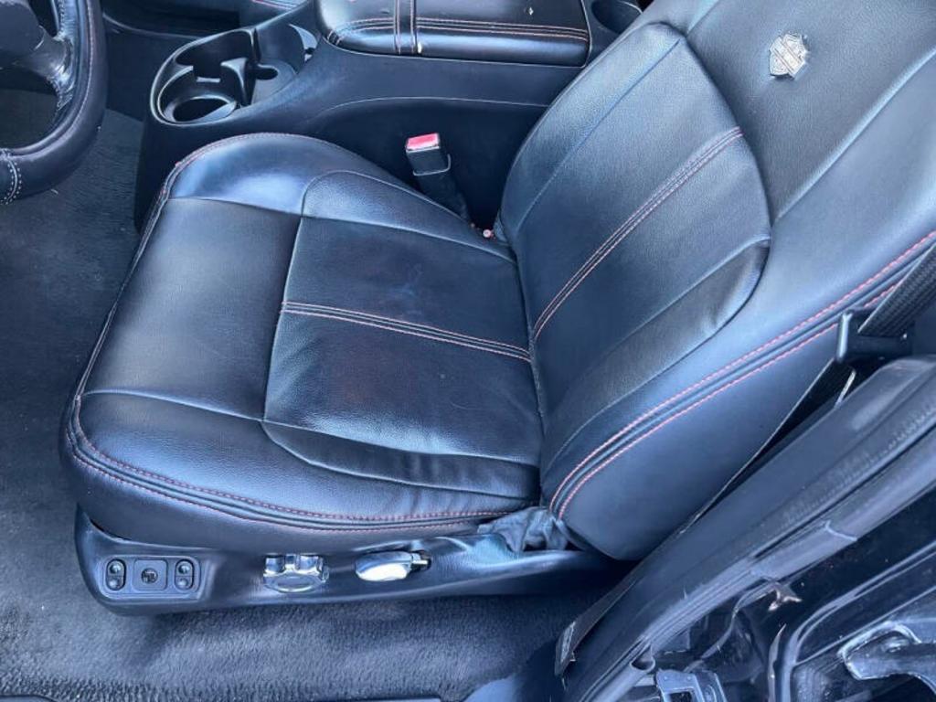 2001 Ford F-150 - $9,300