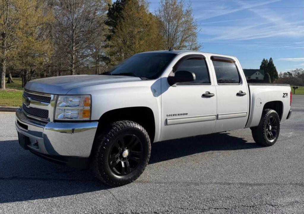 2013 Chevrolet Silverado 1500 - $8,900