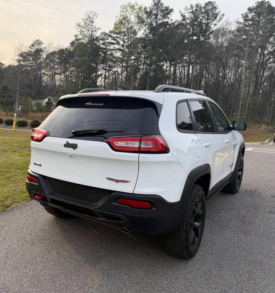 2016 Jeep Cherokee - $8,300