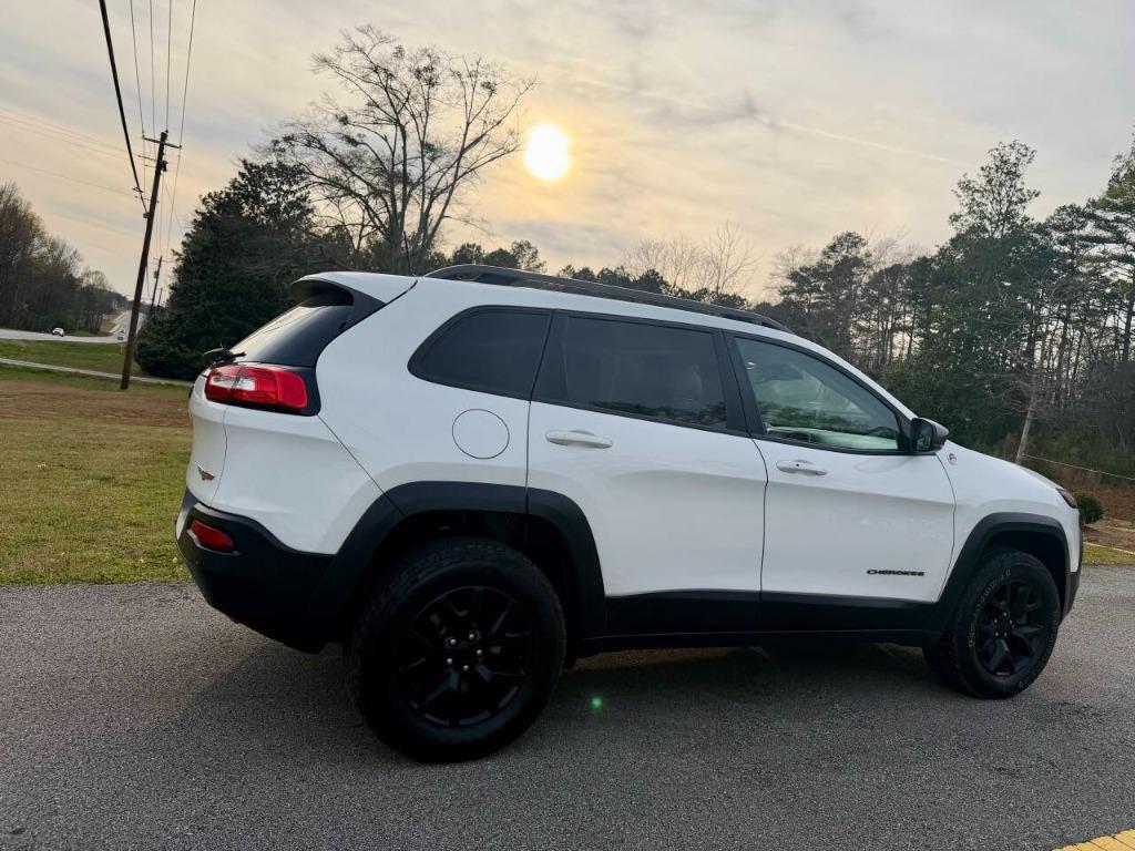 2016 Jeep Cherokee - $8,300
