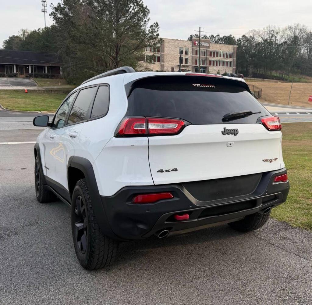2016 Jeep Cherokee - $8,300