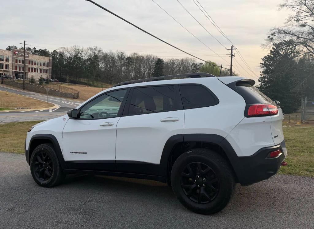 2016 Jeep Cherokee - $8,300