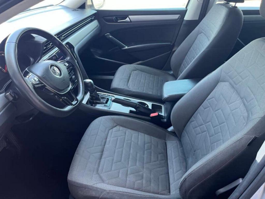 2021 Volkswagen Passat - $10,700