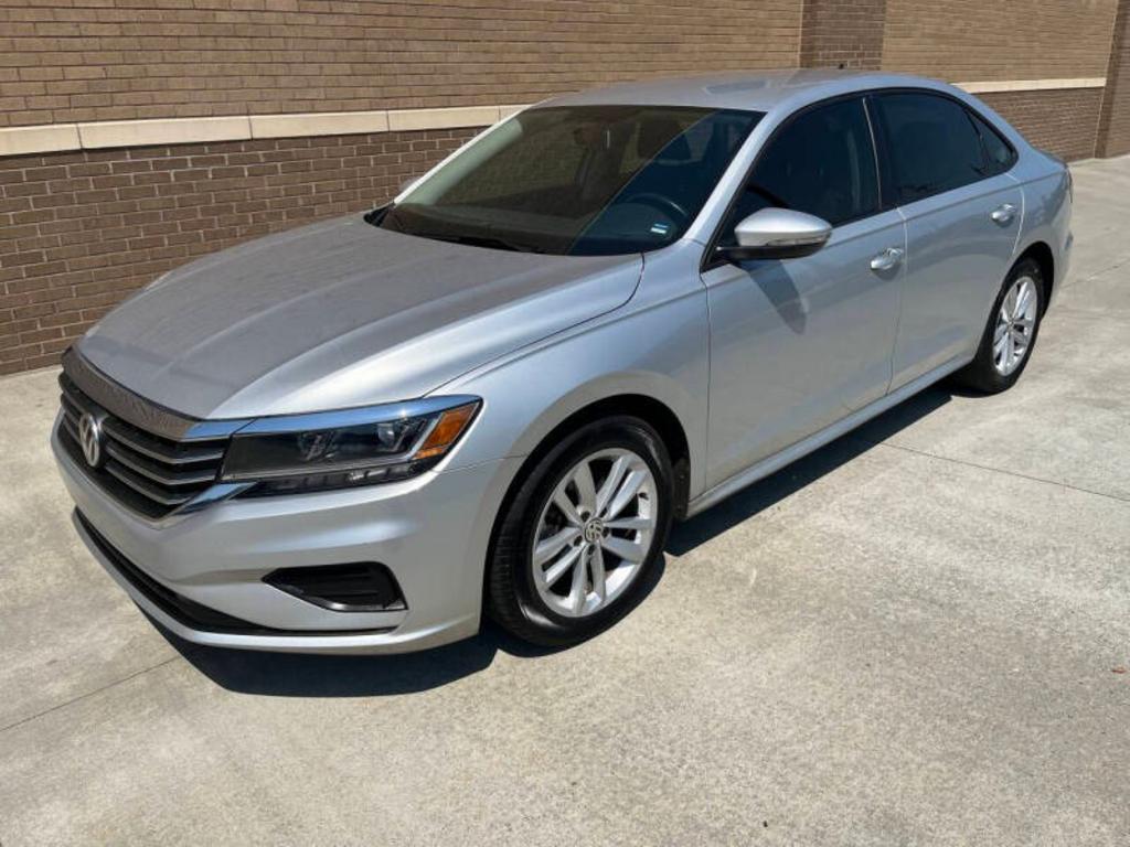 2021 Volkswagen Passat - $10,700