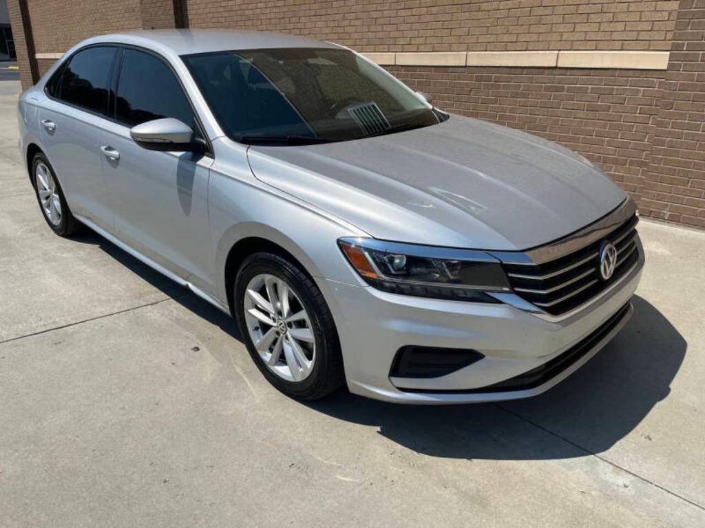 2021 Volkswagen Passat - $10,700