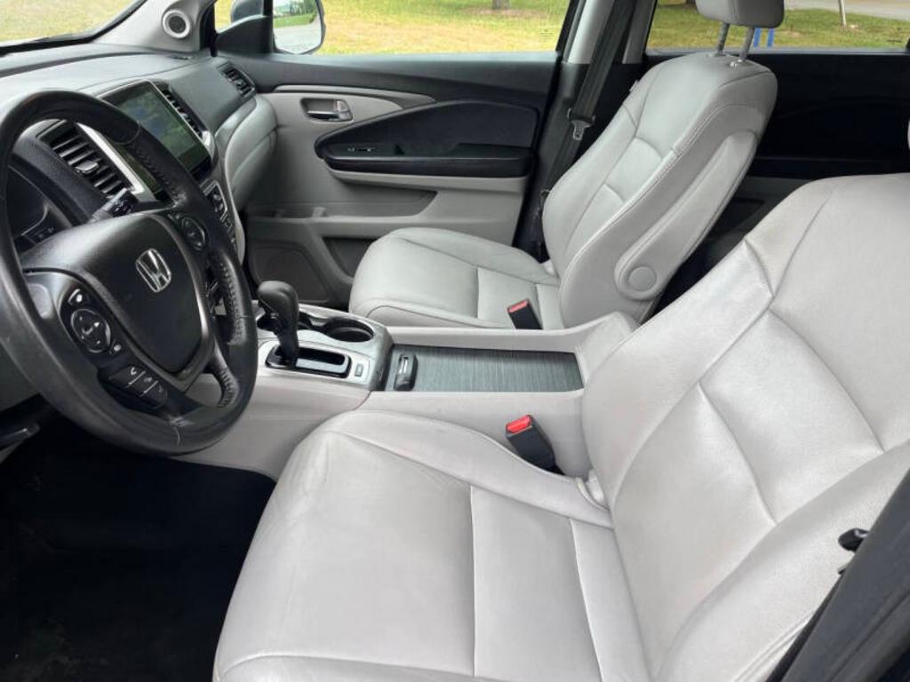 2016 Honda Pilot - $8,900
