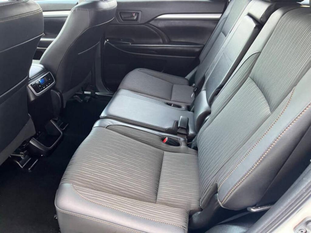 2019 Toyota Highlander - $19,300