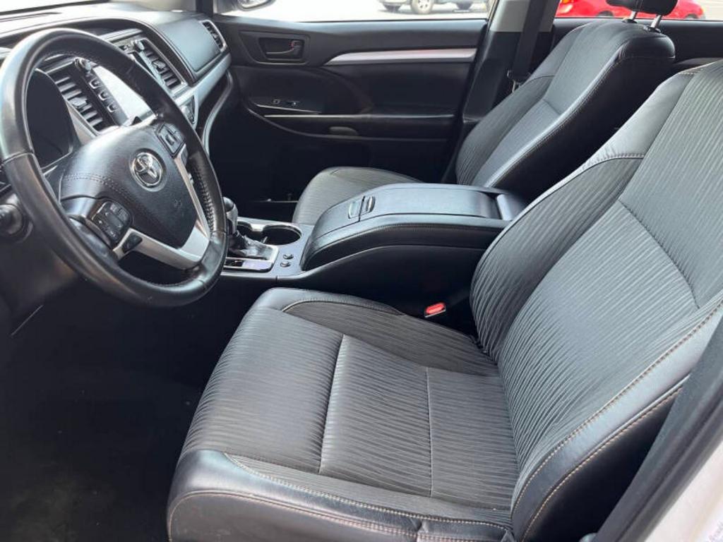 2019 Toyota Highlander - $19,300